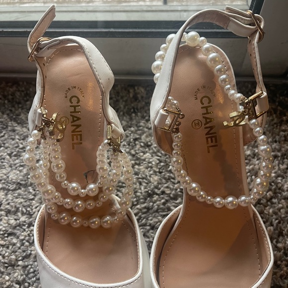 Chanel slingback pearl vintage heels size 6 - Picture 2 of 14